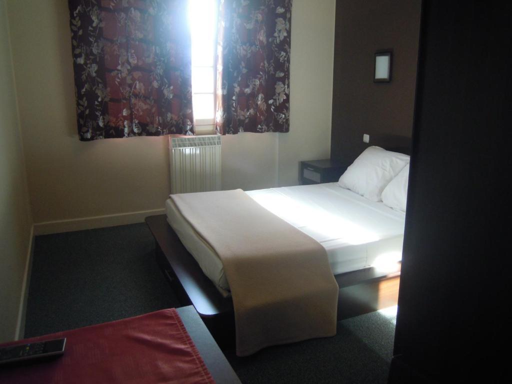 Hotel Cuulong Labarthe-Inard Номер фото